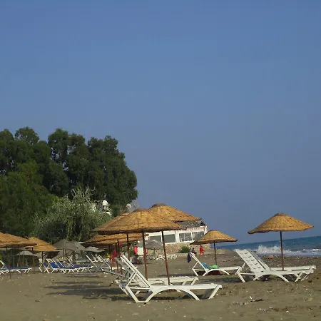 Mandarin Beach Отель *