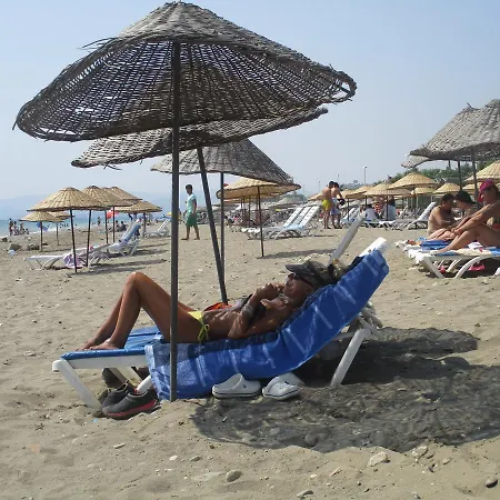 Mandarin Beach Отель *