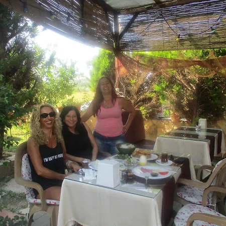 Mandarin Beach Hotel