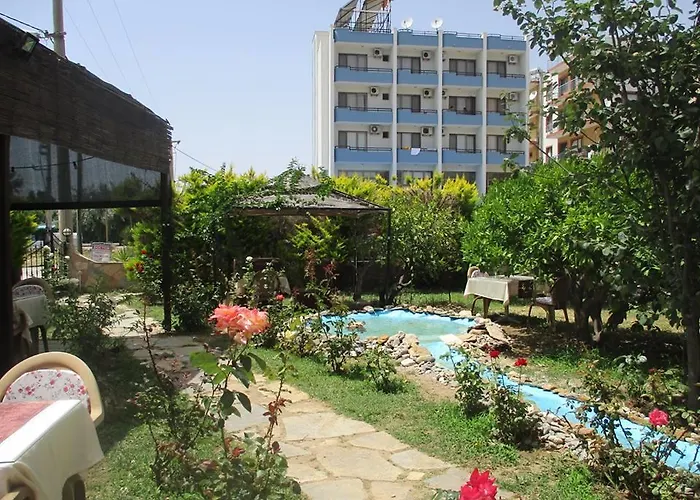 Hotel Mandarin Beach