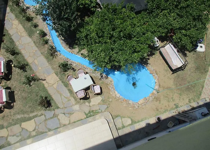 Hotel Mandarin Beach *