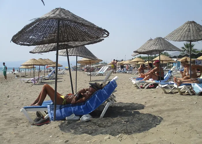 Hotel Mandarin Beach *